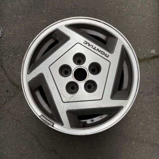 16" GRAND PRIX 89 16x6.5 Original OEM Wheel Rim - Angle View