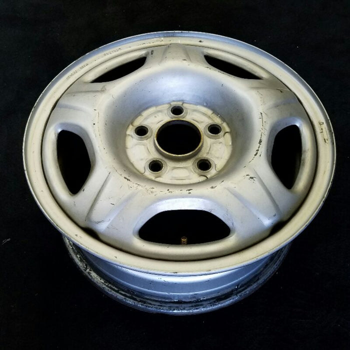 15" CR-V 02-04 , steel Original OEM Wheel Rim - Close-Up Detail