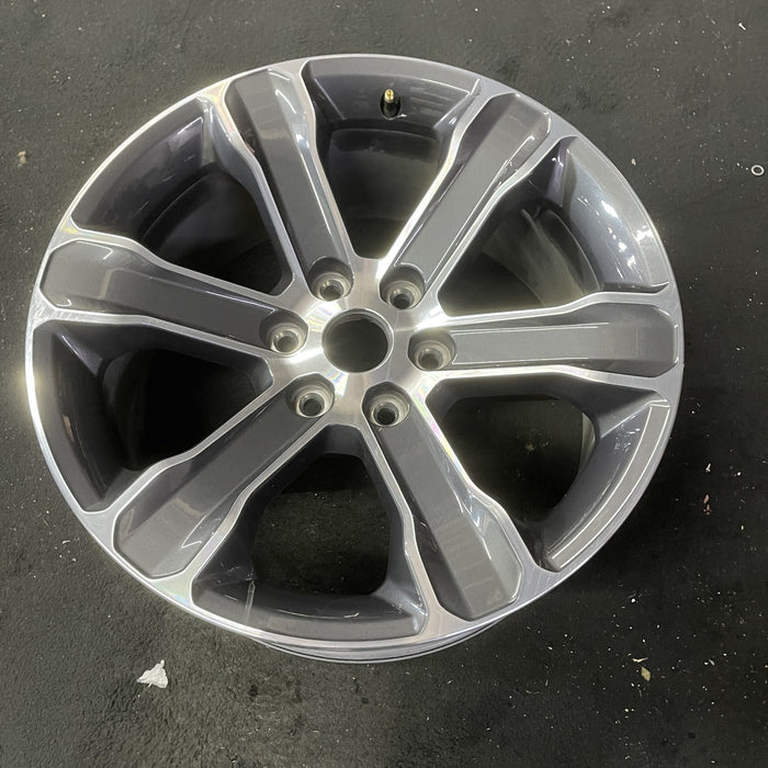 20" GRAND WAGONEER 22-24 20x9 Original OEM Wheel Rim - Close-Up Detail