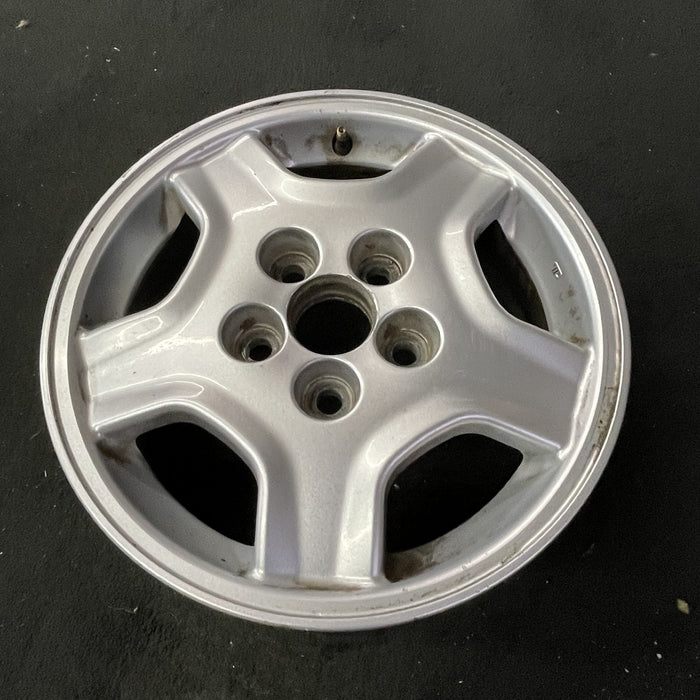 15" CAMRY 02-03 15x6.5, alloy, 5 spoke Original OEM Wheel Rim - Close-Up Detail