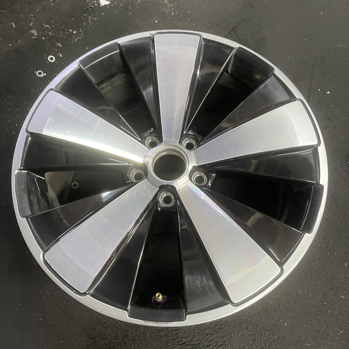 18" BEETLE 12-15 18x8 , 5 spoke Original OEM Wheel Rim - Side Profile