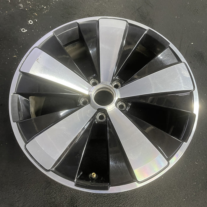 18" BEETLE 12-15 18x8 , 5 spoke Original OEM Wheel Rim - Side Profile
