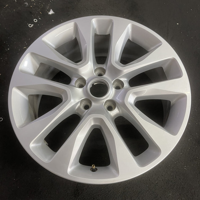 20" GRAND CHEROKEE 17 20x8, 5 spoke , w/o 75th Anniversary package; , silver - Side Profile