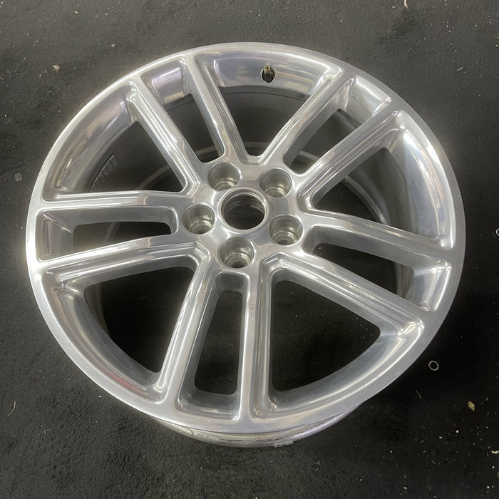 19" MUSTANG 16 19x8.5 , 10 spoke, , polished Original OEM Wheel Rim - Close-Up Detail