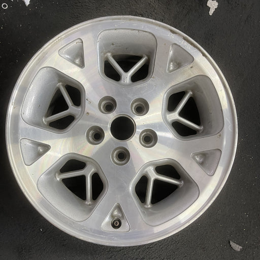16" GRAND CHEROKEE 96 16x7 Original OEM Wheel Rim - Angle View