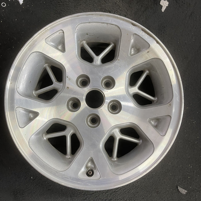 16" GRAND CHEROKEE 96 16x7 Original OEM Wheel Rim - Angle View