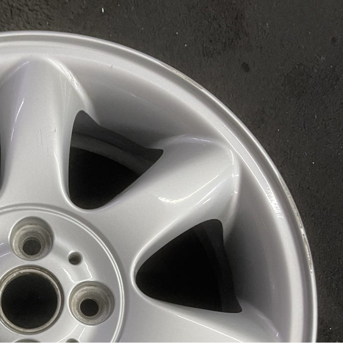 16" CLUBMAN 08-14 16x6.5 alloy 7 spoke tapered end spoke silver Original OEM - Close-Up Detail