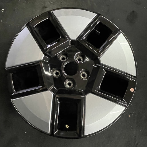 18" SANTA FE 24 hybrid, 18x7.5 Original OEM Wheel Rim - Angle View