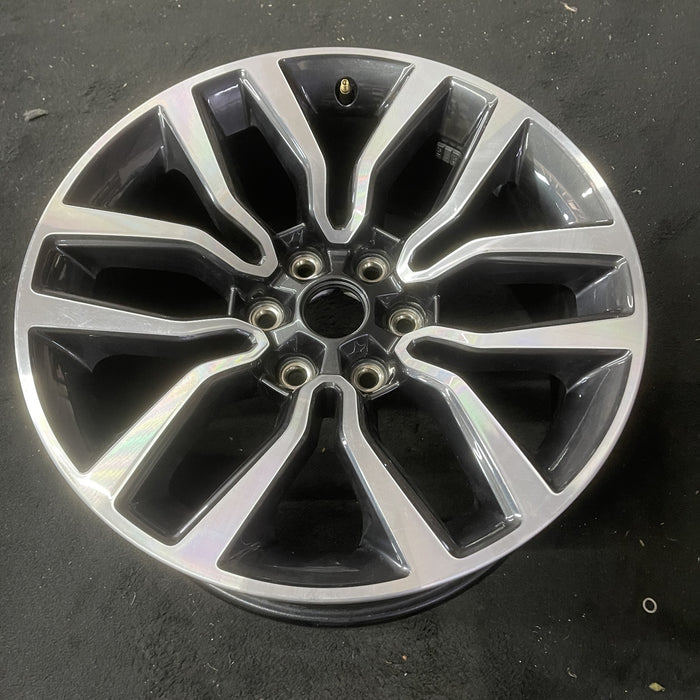 20" DODGE 1500 PICKUP 25 20x9, , 6 spoke, double spoke Original OEM Wheel Rim - Close-Up Detail
