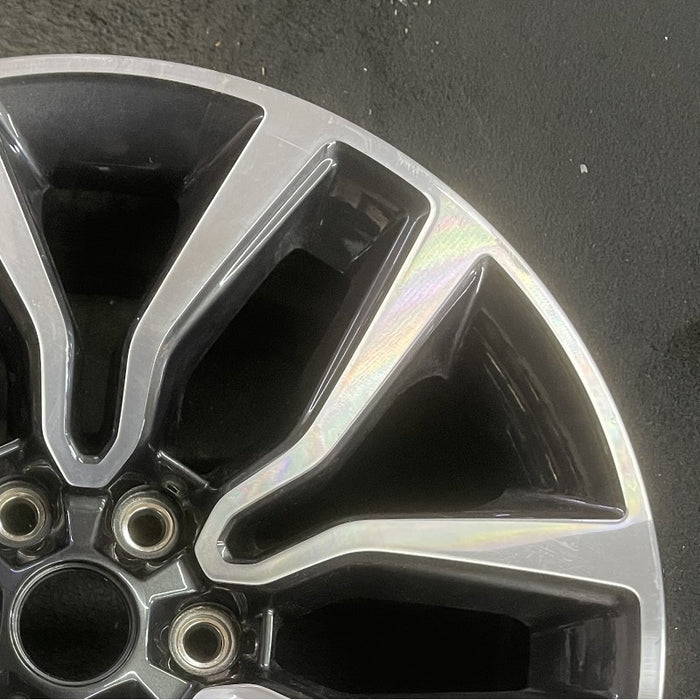 20" DODGE 1500 PICKUP 25 20x9 6 spoke double spoke Original OEM Wheel Rim - Close-Up Detail