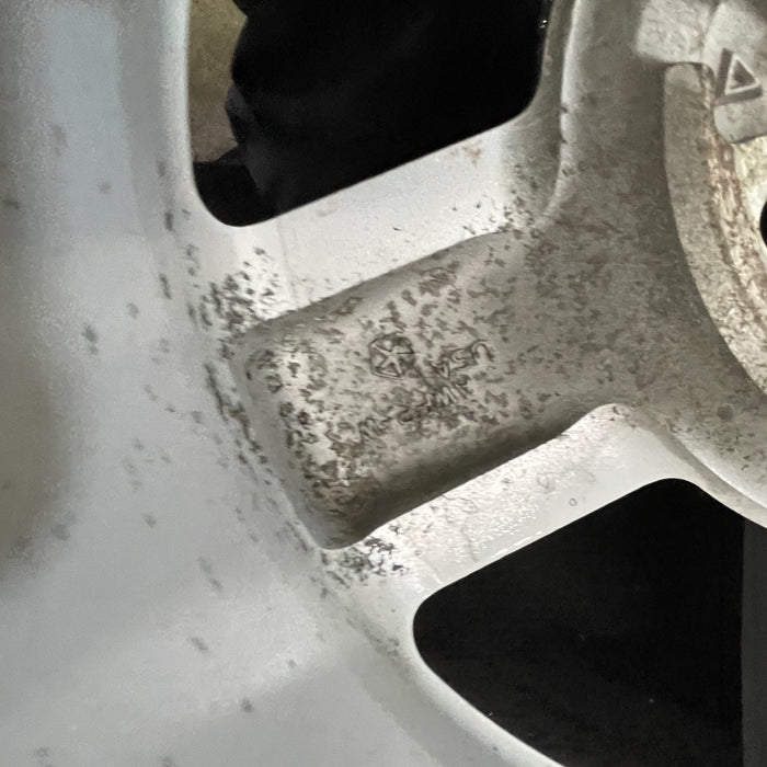 17" COMMANDER 06-08 17x7.5, aluminum, 5 spoke, spokes flush to outer rim Original OEM Wheel Rim