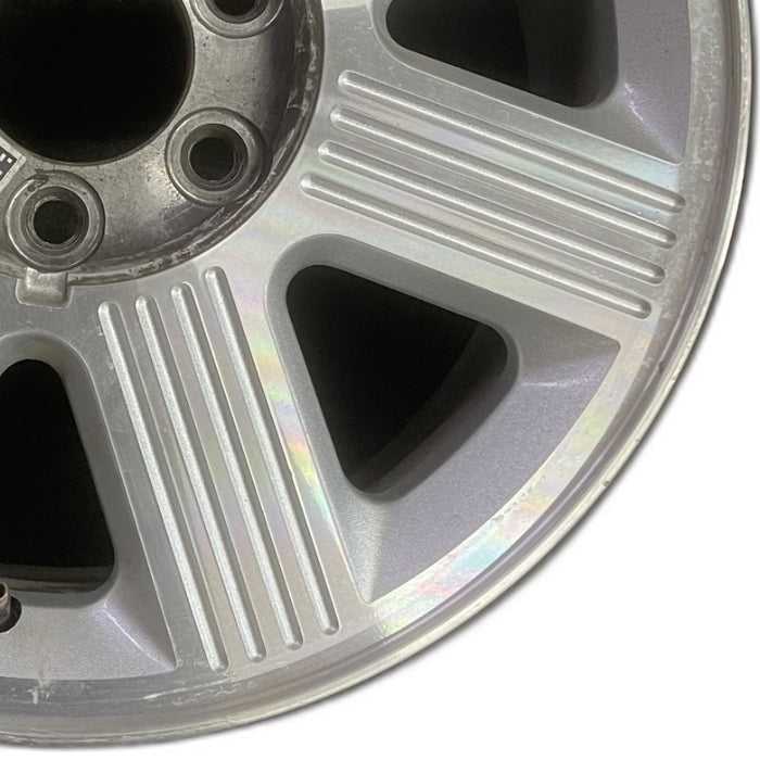 18" NAVIGATOR 03 18x7.5 aluminum 7 spoke Original OEM Wheel Rim - Close-Up Detail