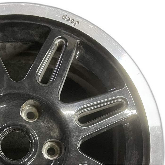 17" WRANGLER 09-10 17x7.5 8 split spokes machined spokes with black pockets - Side Profile