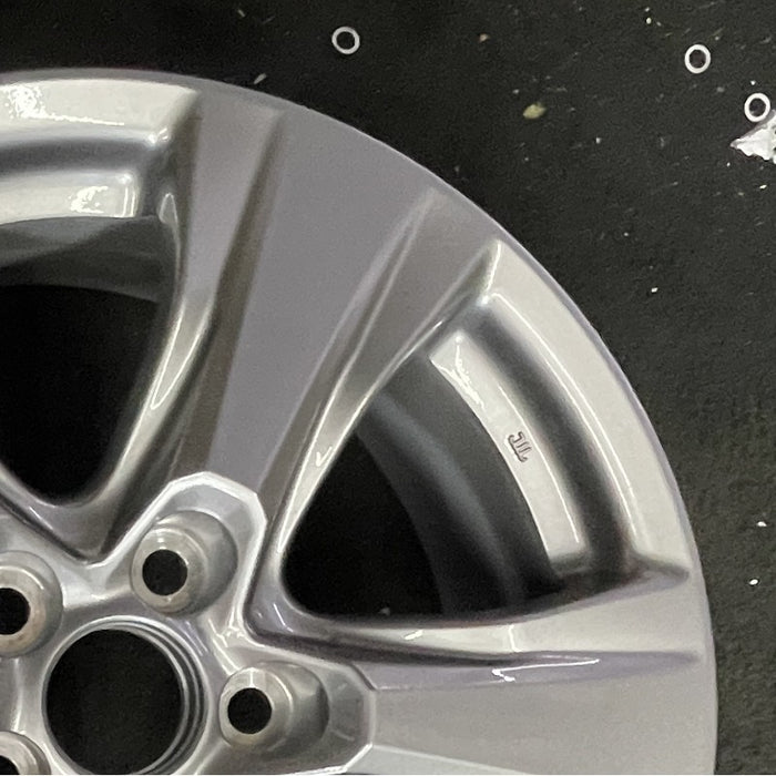 17" RAV4 19-25 17x7 alloy 5 spoke silver Original OEM Wheel Rim - Close-Up Detail