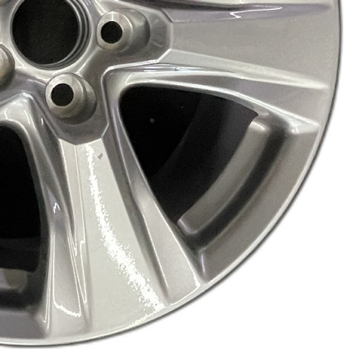 17" RAV4 19-25 17x7 alloy 5 spoke silver Original OEM Wheel Rim - Close-Up Detail