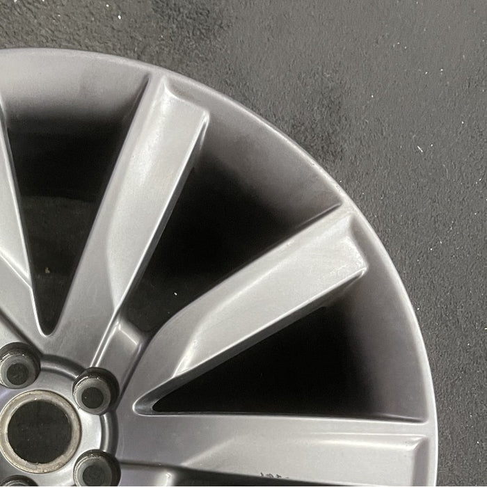 21" VELAR 18-20 21x8.5 alloy 10 spoke gray Original OEM Wheel Rim - Close-Up Detail