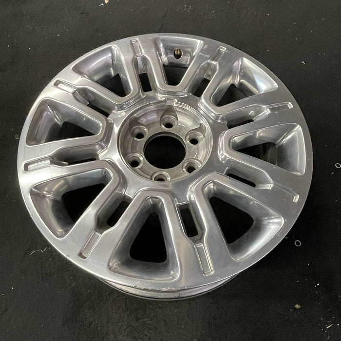 20" EXPEDITION 10-14 20x8.5 , aluminum, 16 spoke Original OEM Wheel Rim - Close-Up Detail
