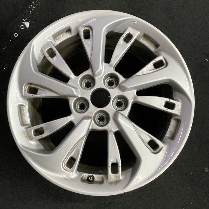 18" CLARITY 18-21 , factory installed Original OEM Wheel Rim - Angle View