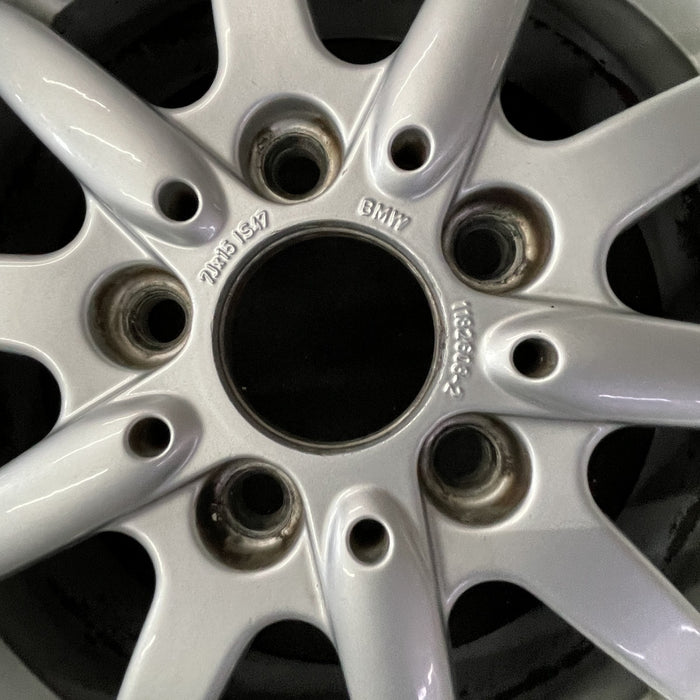 15" BMW 318i 95-96 15x7 , 10 spoke, flat face spoke, alternating spoke height - Back View