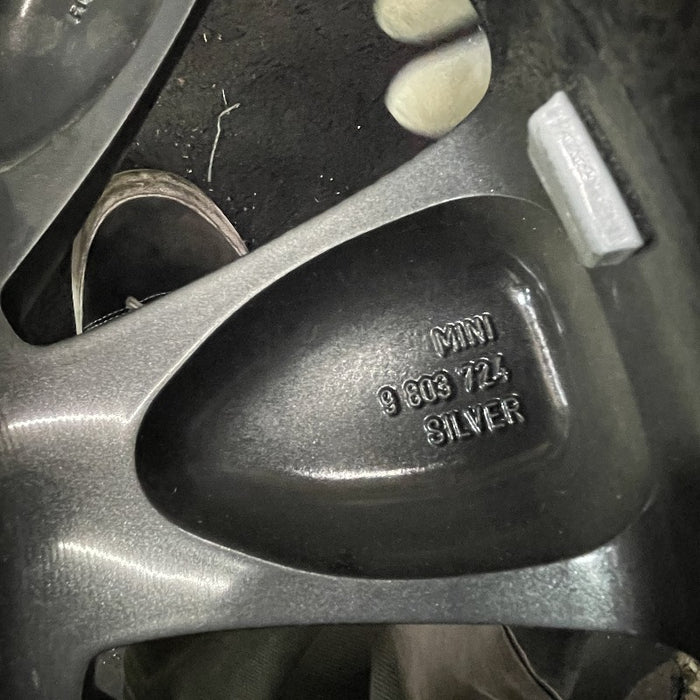 18" COUNTRYMAN 11-12 18x7.5 alloy 8 spoke gray Original OEM Wheel Rim