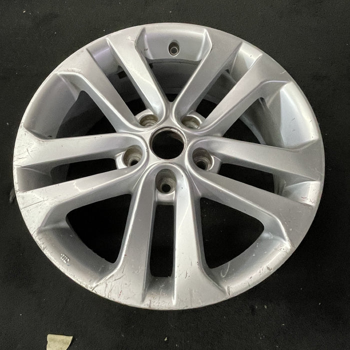 17" JUKE 11-16 17x7 , , double spoke Original OEM Wheel Rim - Close-Up Detail