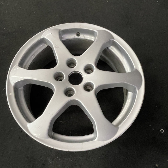 17" INFINITI G35 03-04 17x7 , 6 spoke Original OEM Wheel Rim - Close-Up Detail