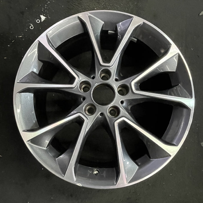 19" BMW X5 14-18 19x9 , 5 spoke, V spoke, narrow spoke Original OEM Wheel Rim - Angle View