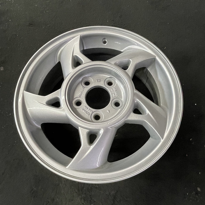 16" GRAND AM 02-05 16x6.5, 5 spoke, silver Original OEM Wheel Rim - Close-Up Detail