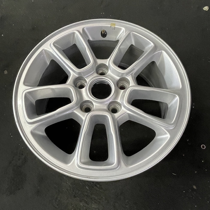 17" GRAND CHEROKEE 18-20 17x8 Original OEM Wheel Rim - Close-Up Detail