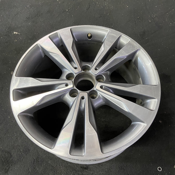 18" MERCEDES C-CLASS 15 205 Type; , C300, 18x8.5 Original OEM Wheel Rim - Close-Up Detail