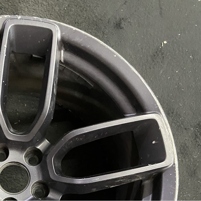 20" CHALLENGER 18-19 20x11 5 spoke open spoke Original OEM Wheel Rim - Close-Up Detail