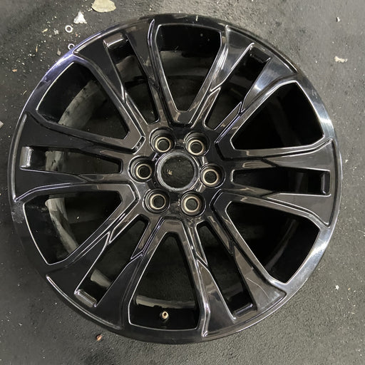 20" ACADIA 17 VIN Z , 20x8, 12 spoke Original OEM Wheel Rim - Angle View