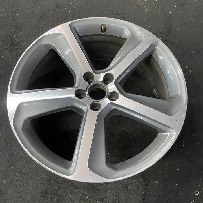 20" AUDI Q5 13-16 20x8.5, 5 spoke, arm spoke Original OEM Wheel Rim - Close-Up Detail