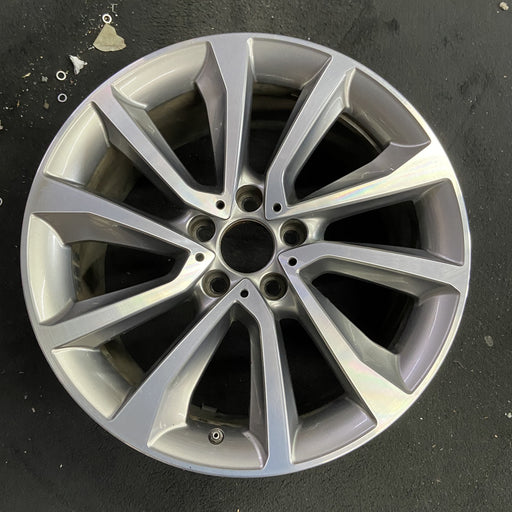 19" BMW X6 15-17 19x9 , , V spoke, w/dimples between lugs, 48mm offset Original - Angle View
