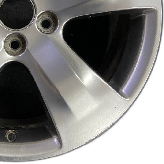 18" MDX 07-09 18x8 alloy 5 spoke silver Original OEM Wheel Rim - Close-Up Detail