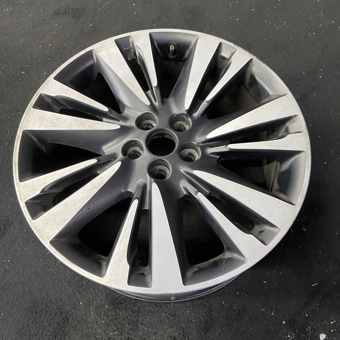 19" MKZ 17 19x8 , 14 spoke Original OEM Wheel Rim - Close-Up Detail