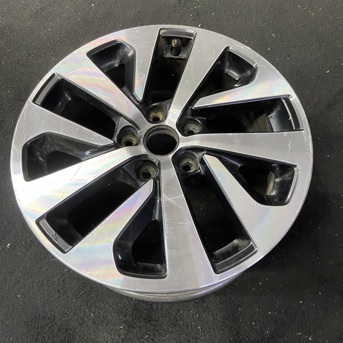 17" LEGACY 20-21 17x7, alloy Original OEM Wheel Rim - Close-Up Detail
