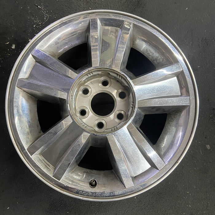 20" AVALANCHE 1500 09-10 20x8.5, 5 spoke, covered lug nuts, grooved spoke - Angle View