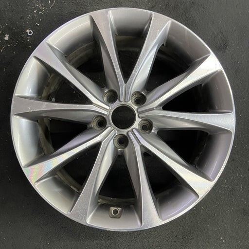 18" AZERA 15-17 , 18x7.5 Original OEM Wheel Rim - Angle View