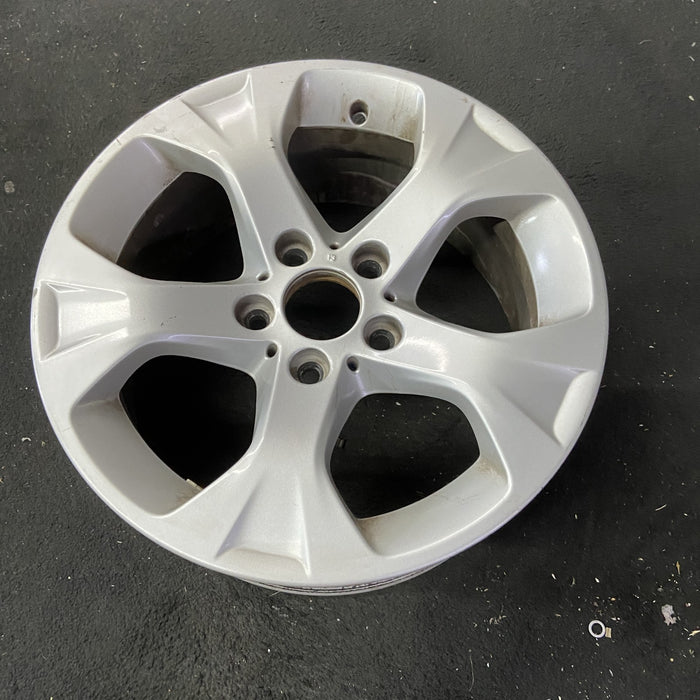 17" BMW X1 12-15 17x7.5, alloy, 5 spoke, Y spoke Original OEM Wheel Rim - Close-Up Detail