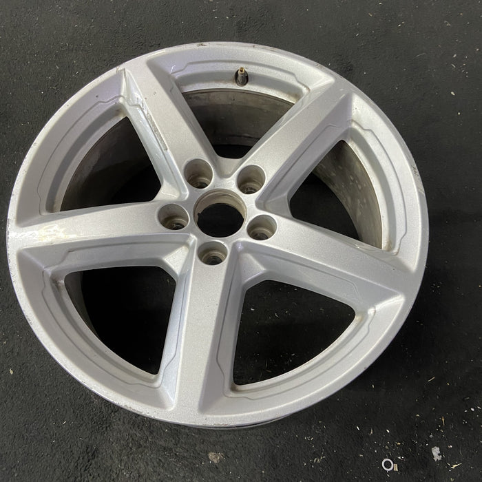 18" EXPLORER 16-17 18x8 , aluminum, w/o police package; 5 spoke Original OEM - Close-Up Detail