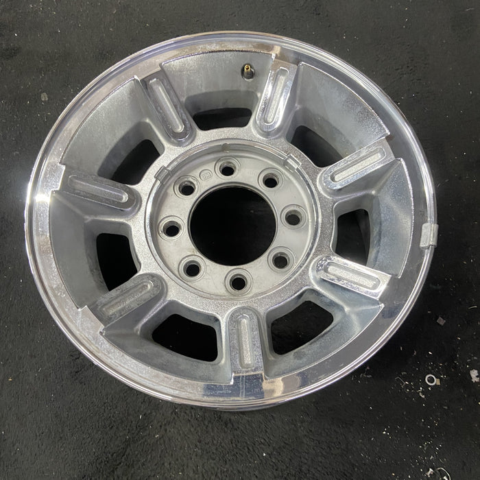 17" HUMMER H2 04-05 , chrome finish Original OEM Wheel Rim - Close-Up Detail