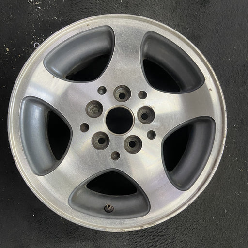 15" GRAND CHEROKEE 96-98 15x7 Original OEM Wheel Rim - Angle View