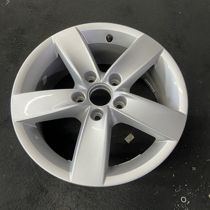 16" JETTA 11 City , , 16x6.5, alloy, 5 spoke Original OEM Wheel Rim - Close-Up Detail