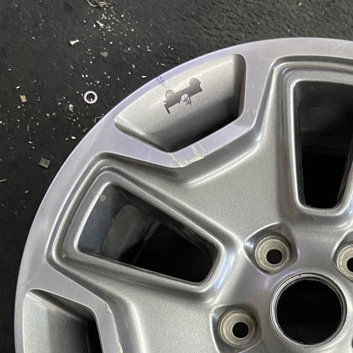 17" WRANGLER 13 17x7.5 10 hole w/machined accent gray Original OEM Wheel Rim - Side Profile