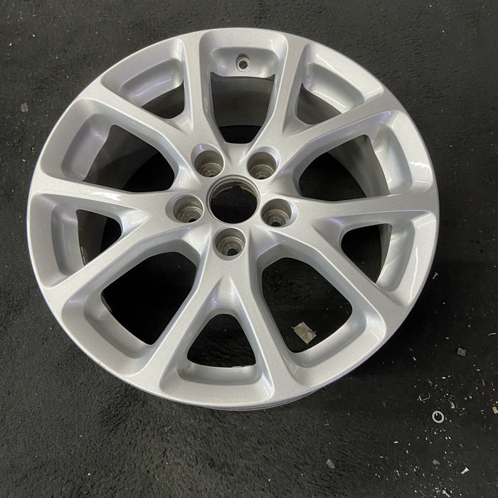 17" CHEROKEE 14-17 17x7, aluminum Original OEM Wheel Rim - Close-Up Detail