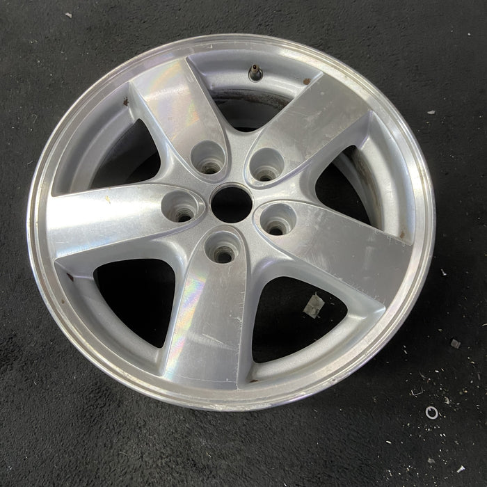 15" CAVALIER 03-05 15x6, Original OEM Wheel Rim - Close-Up Detail