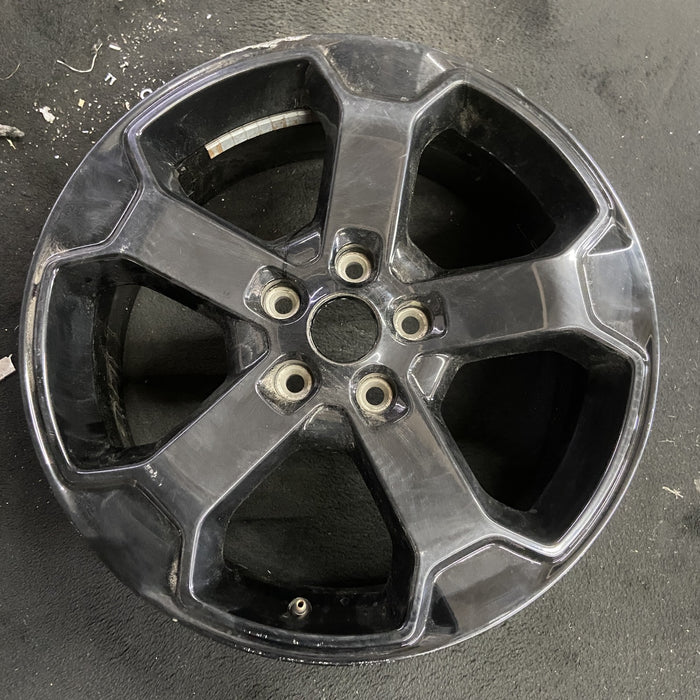 20" GRAND CHEROKEE 18 20x8, 5 spoke, straight spoke Original OEM Wheel Rim - Angle View