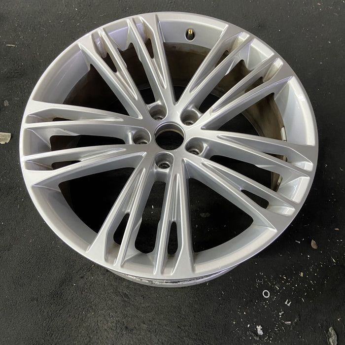 20" AUDI A7 19 20x8.5 Original OEM Wheel Rim - Close-Up Detail