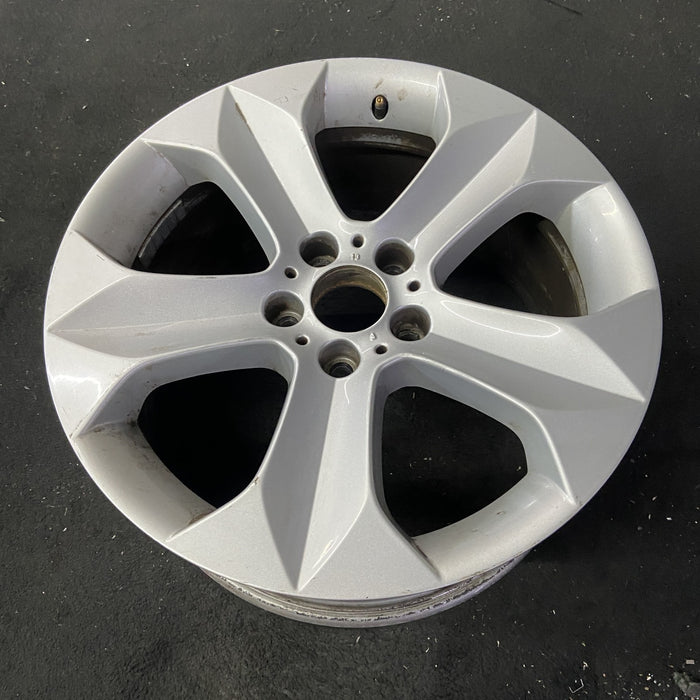19" BMW X6 08-09 19x9 , front , 5 spoke, wide groove spoke Original OEM Wheel - Close-Up Detail